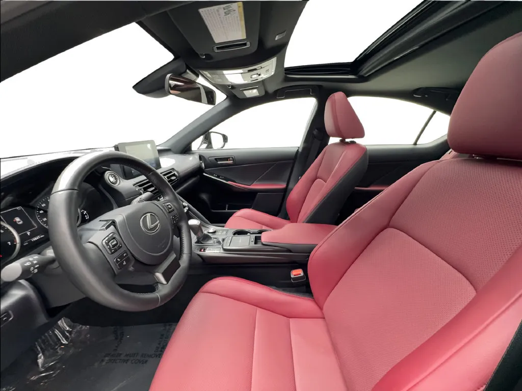 Lexus IS photo 22