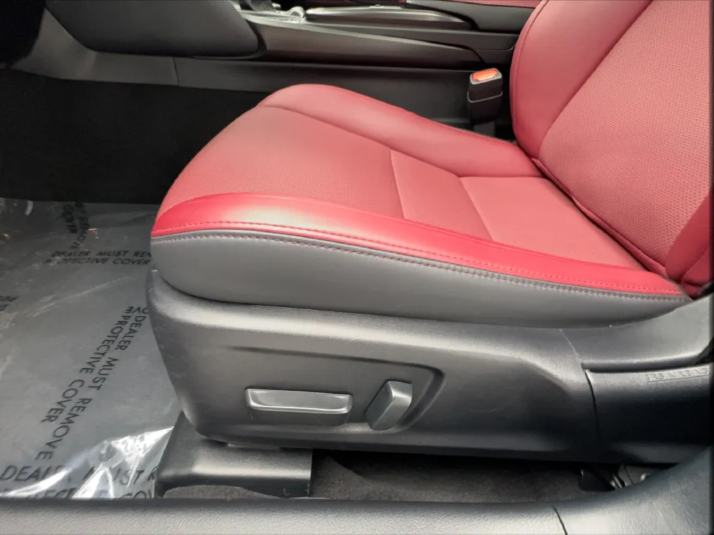 Lexus IS photo 25