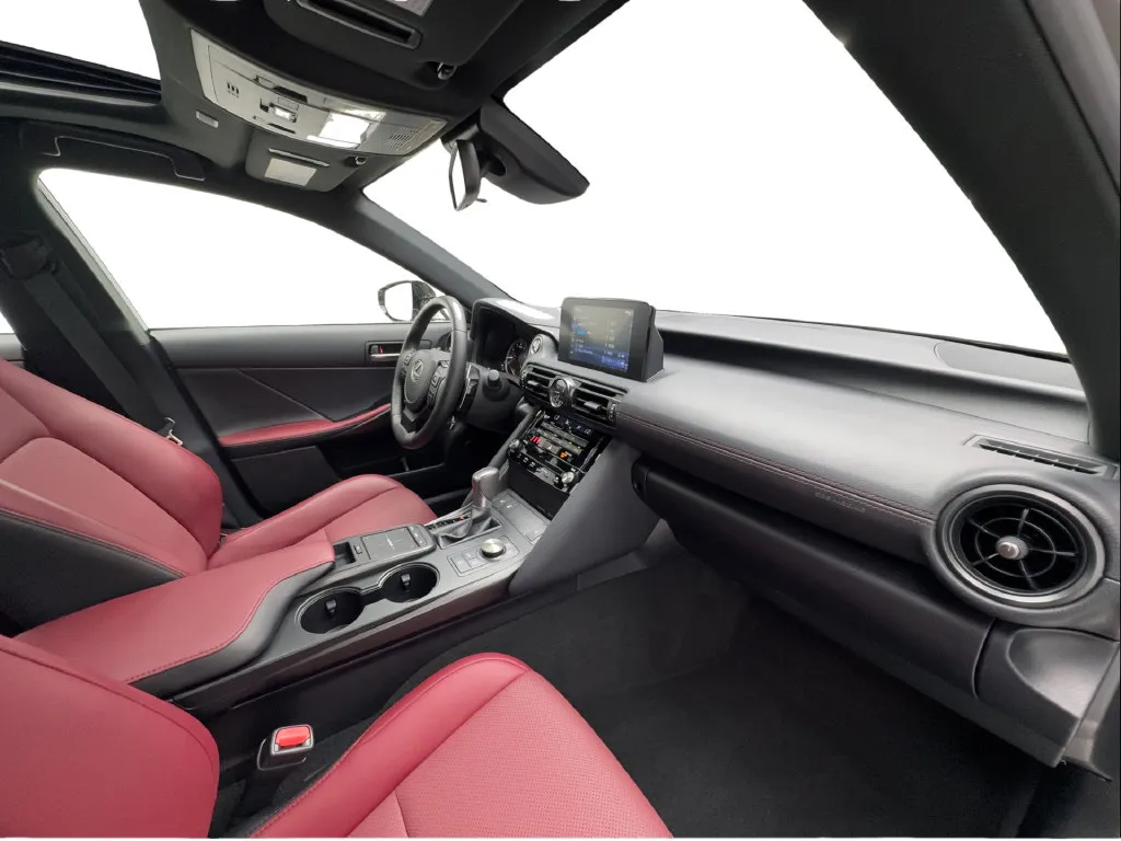 Lexus IS photo 36