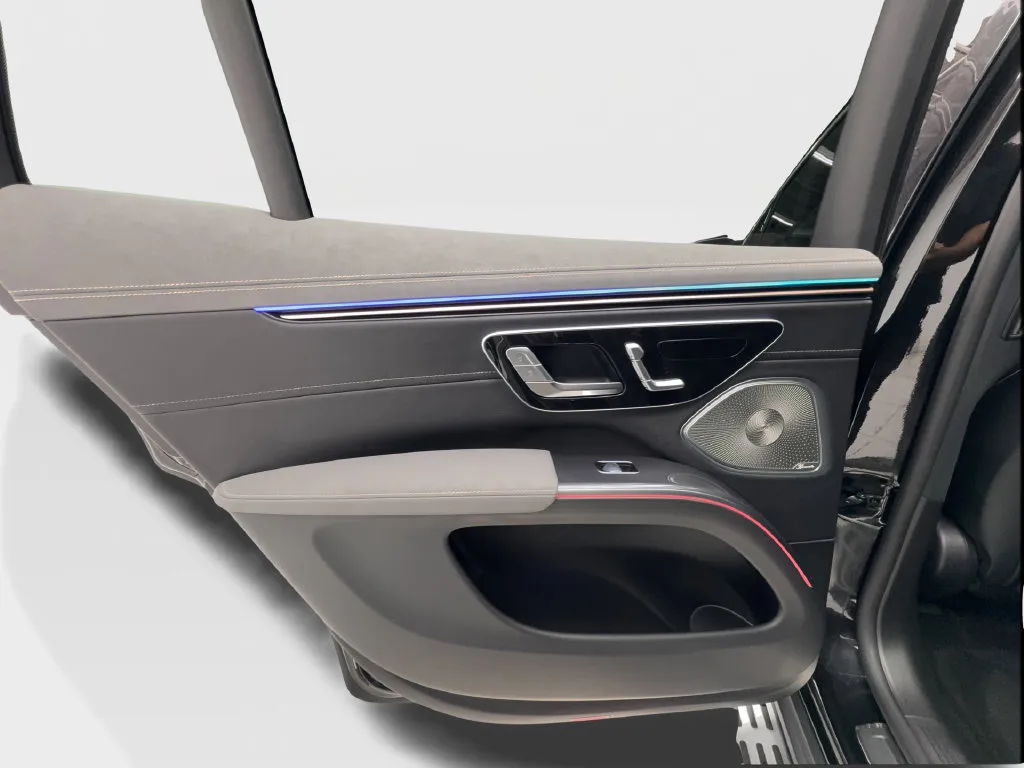 Mercedes-Benz EQS photo 28