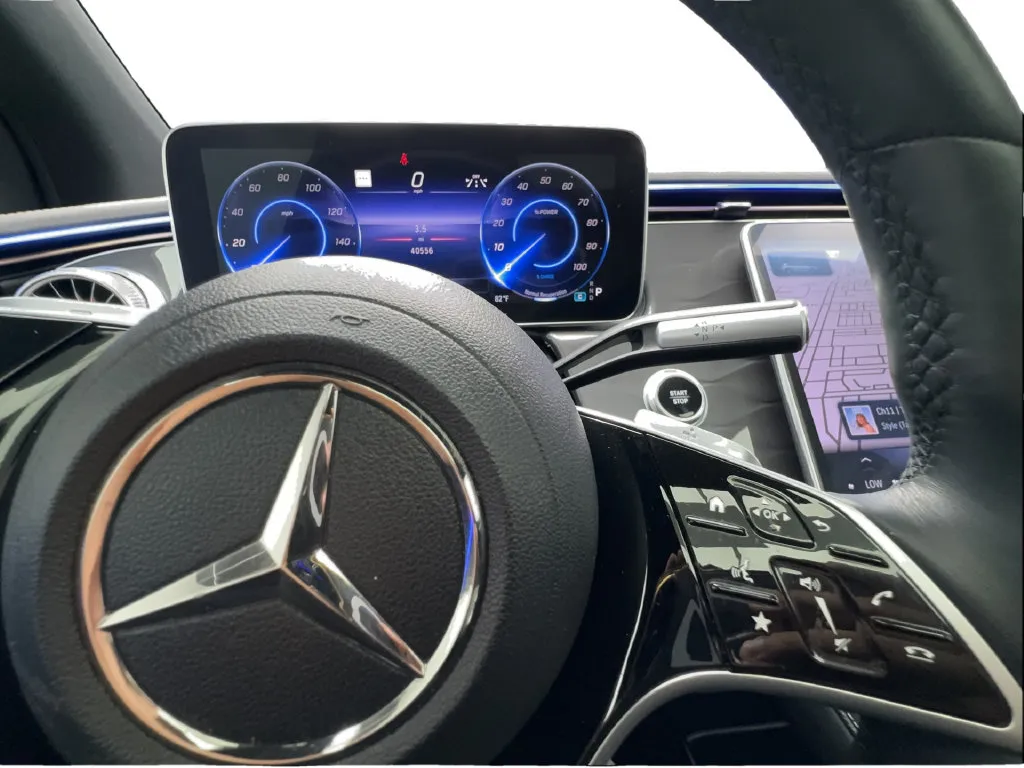 Mercedes-Benz EQS photo 44