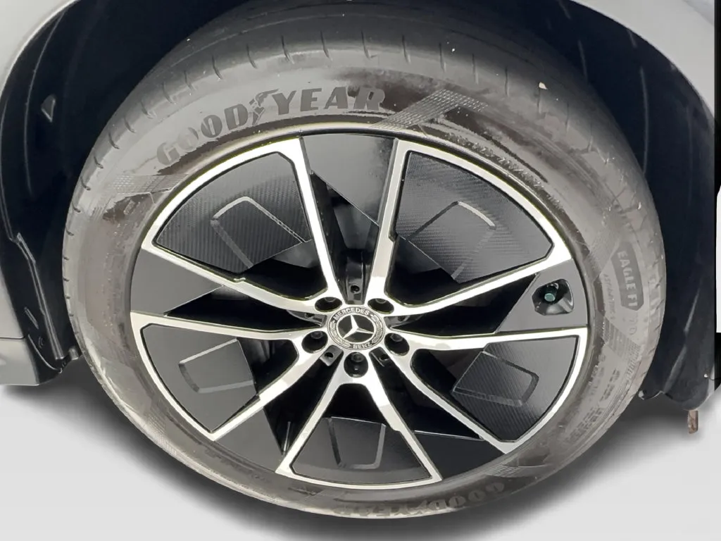 Mercedes-Benz EQS photo 16