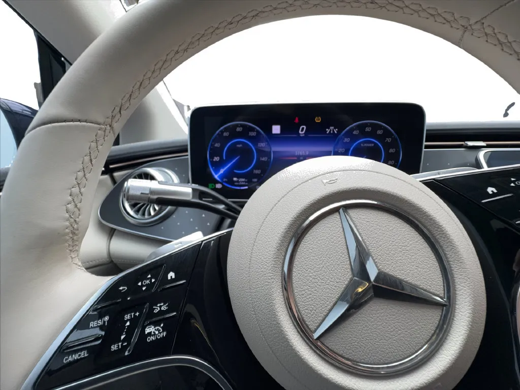 Mercedes-Benz EQS photo 44