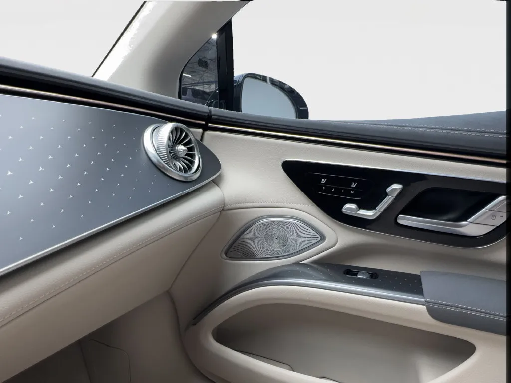 Mercedes-Benz EQS photo 47