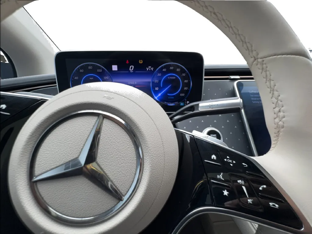 Mercedes-Benz EQS photo 43