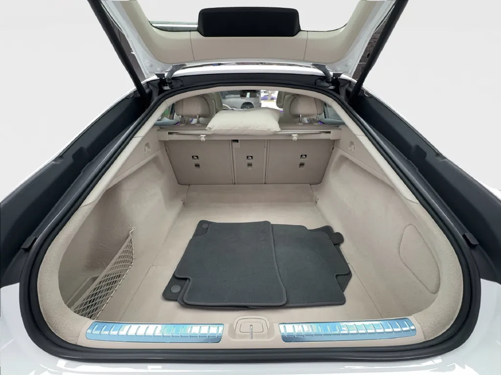 Mercedes-Benz EQS photo 19