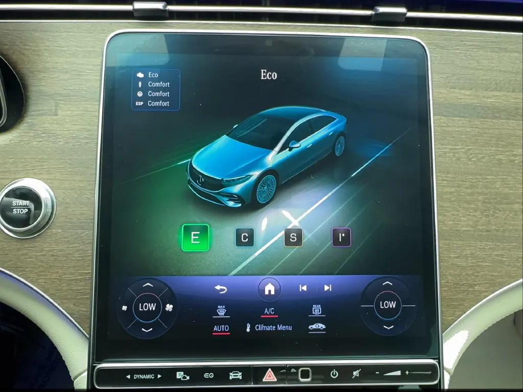 Mercedes-Benz EQS photo 50