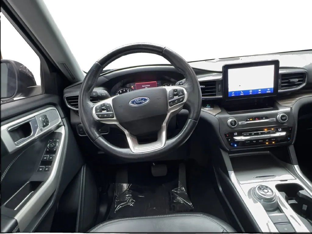 Ford Explorer photo 41