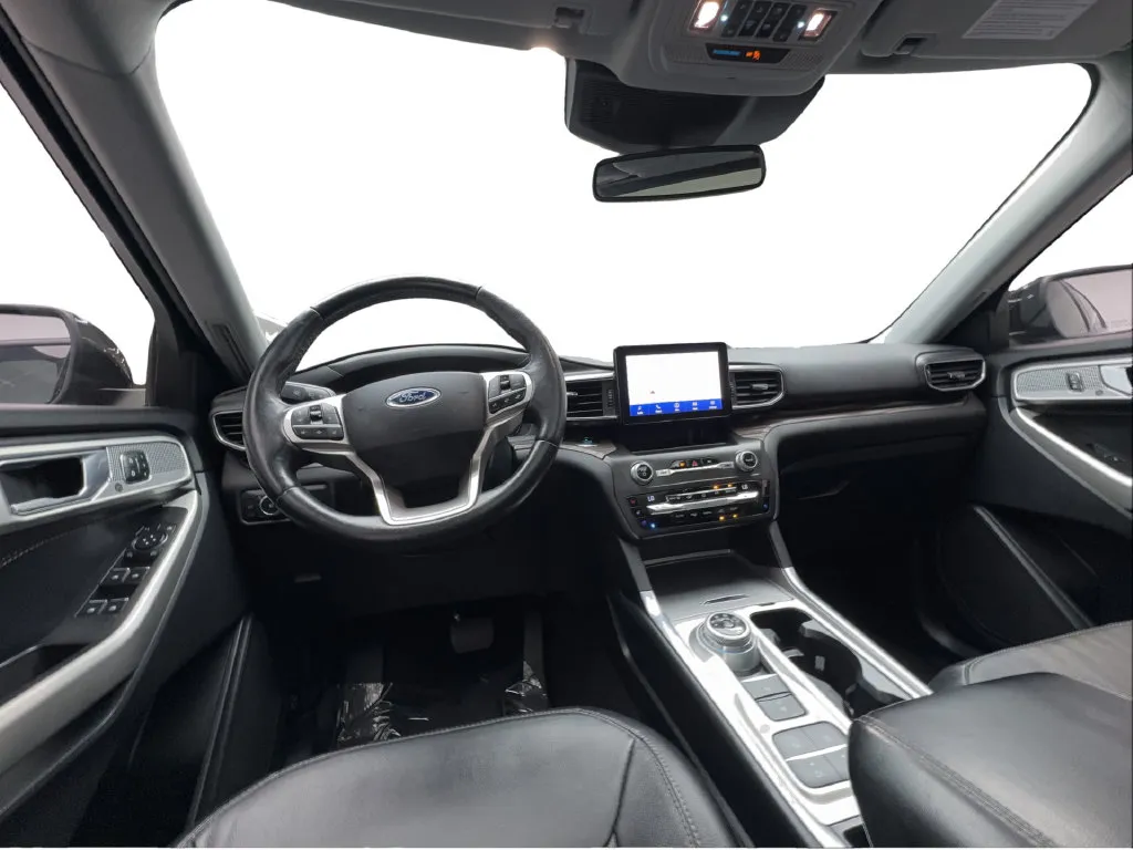 Ford Explorer photo 40