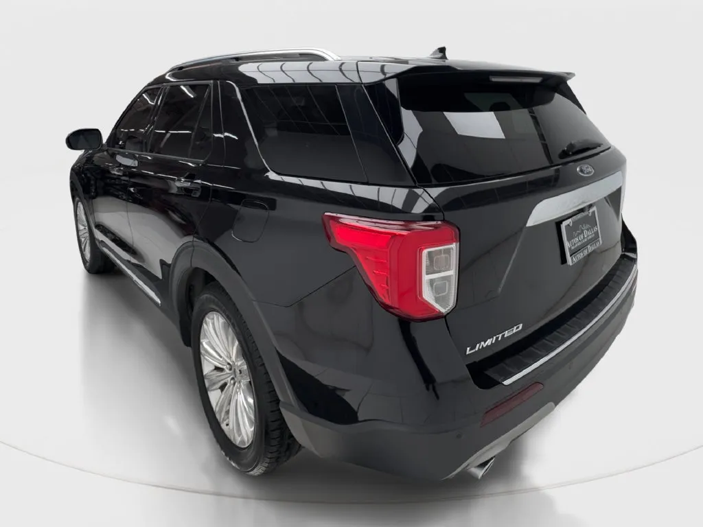 Ford Explorer photo 11