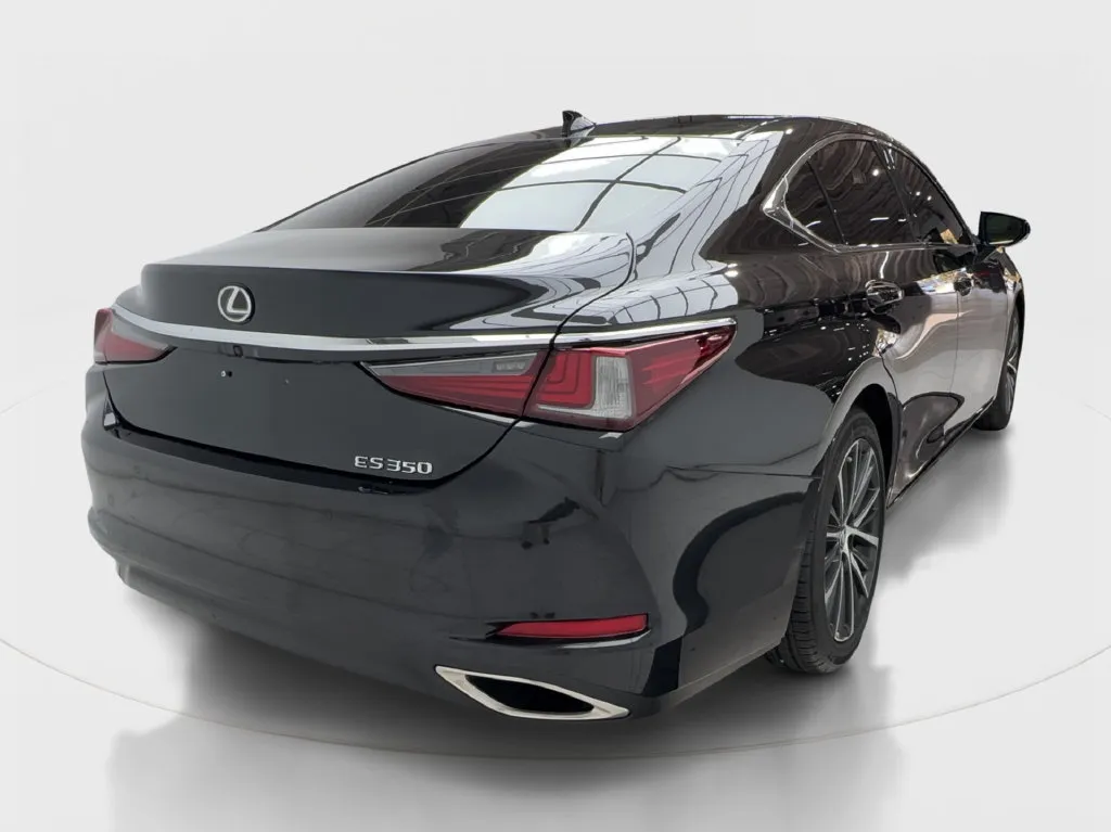 Lexus ES photo 8