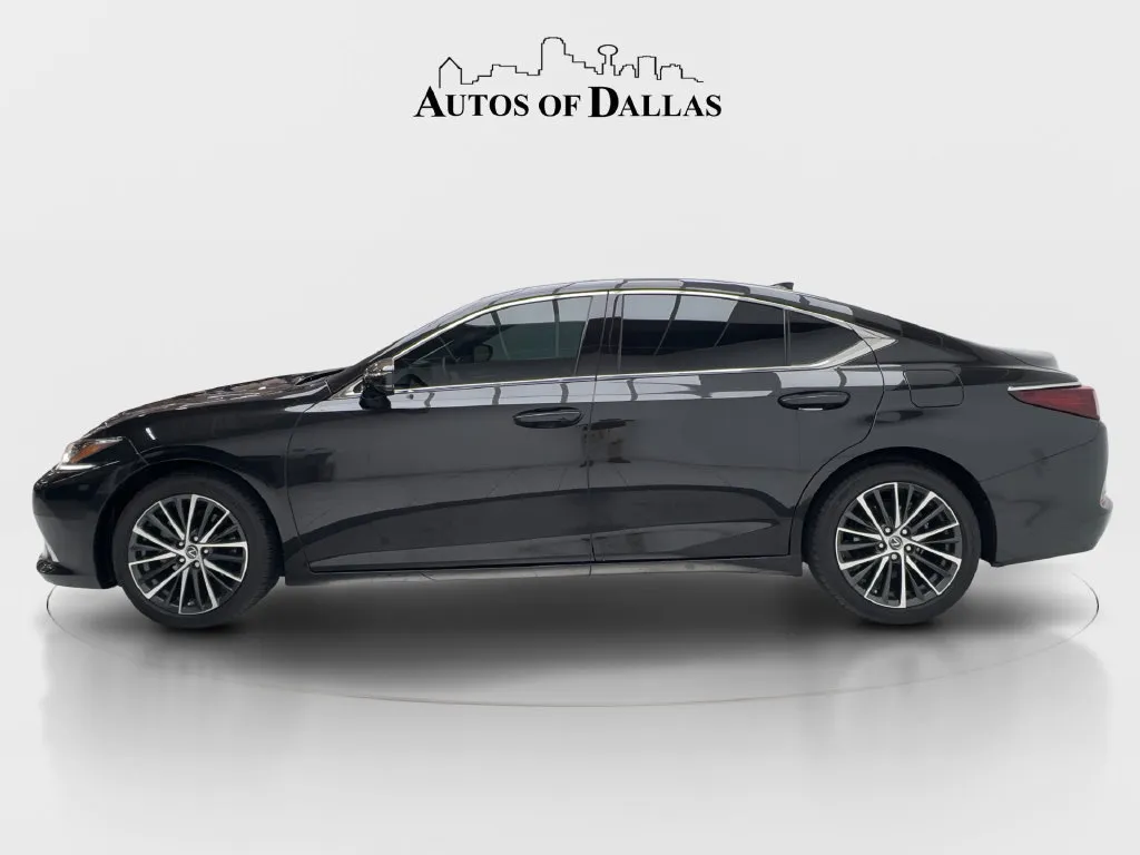 Lexus ES photo 10