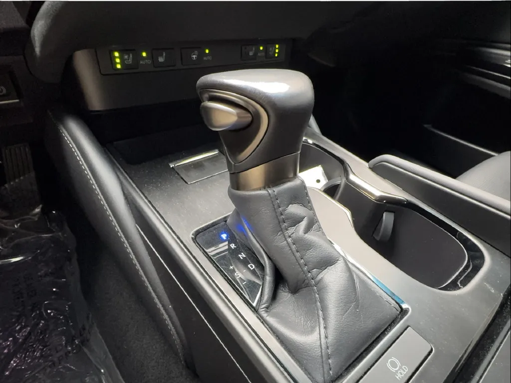Lexus ES photo 47