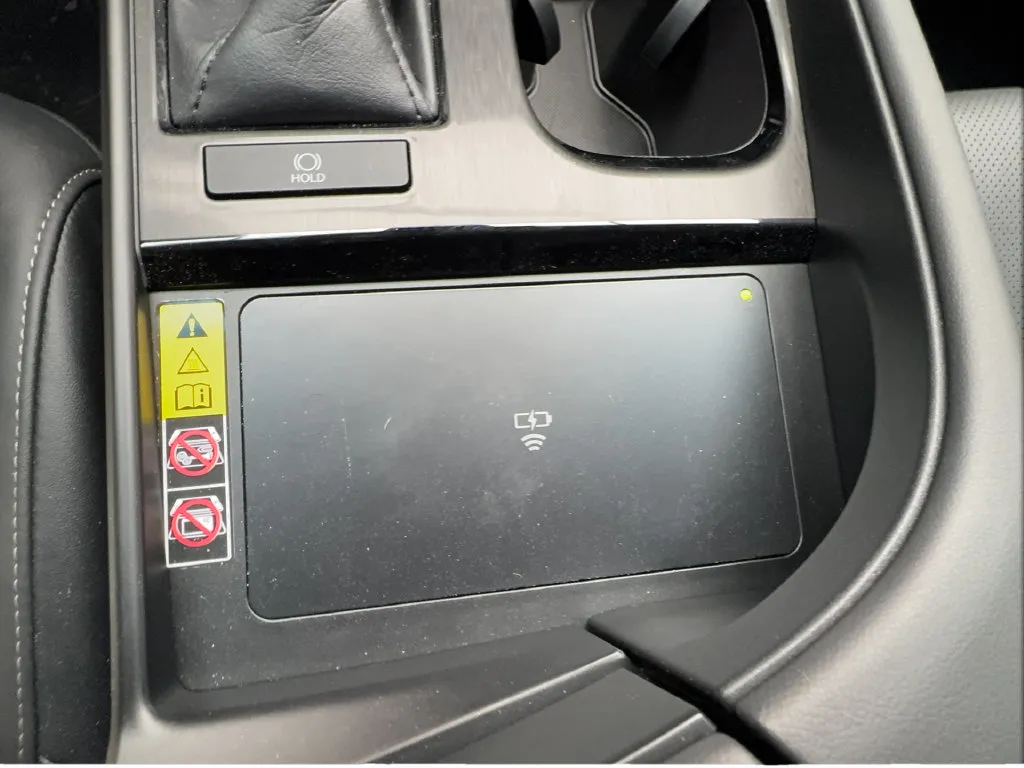 Lexus ES photo 48