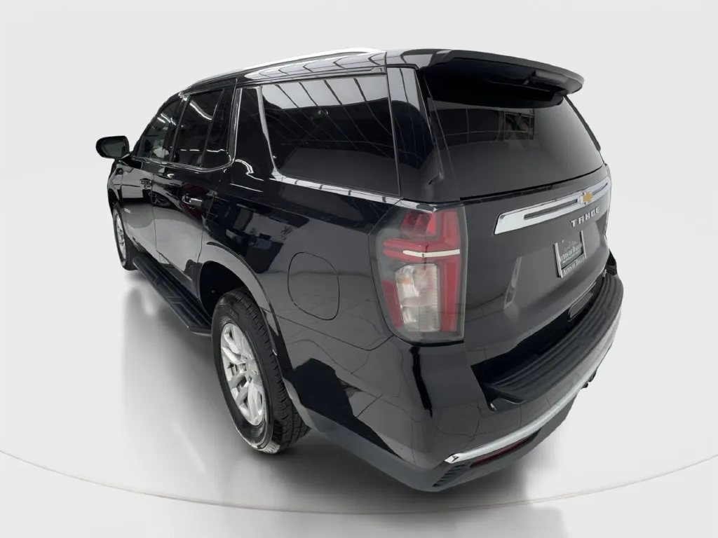 Chevrolet Tahoe photo 11