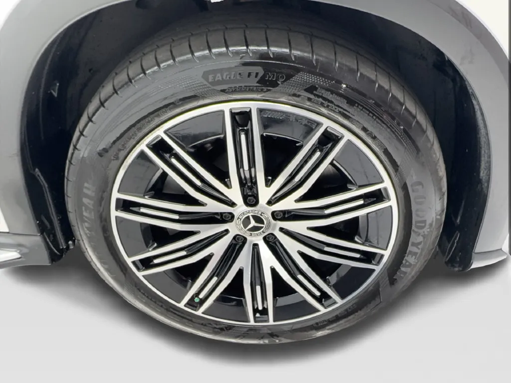 Mercedes-Benz EQS photo 16