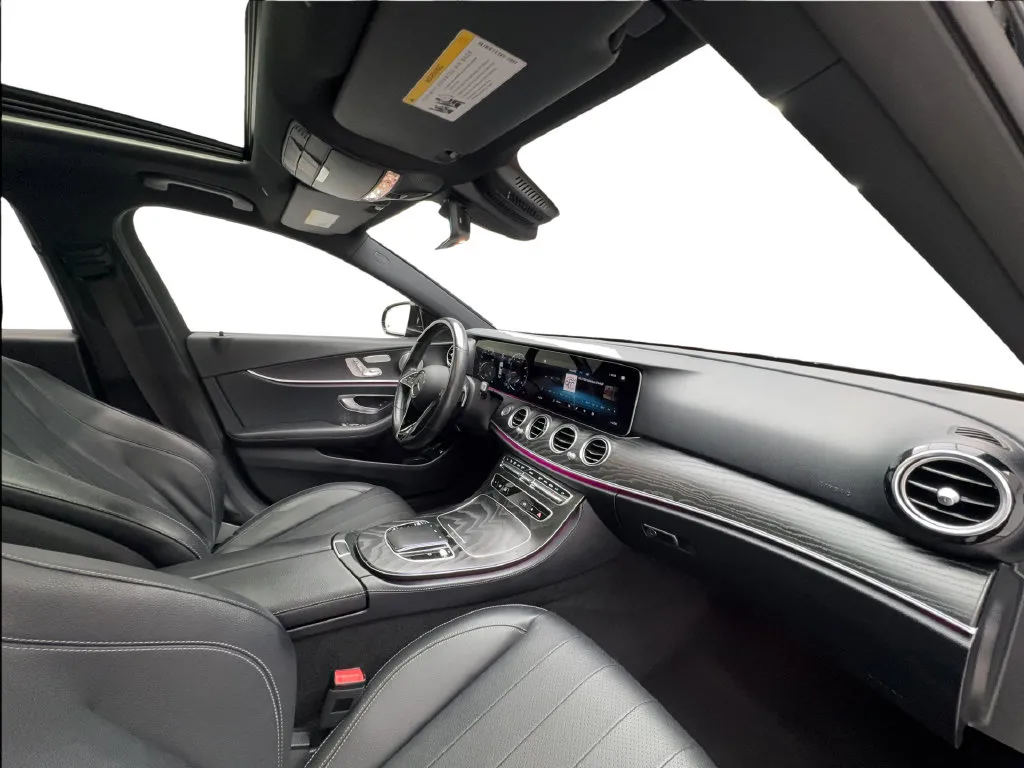 Mercedes-Benz E-Class photo 34