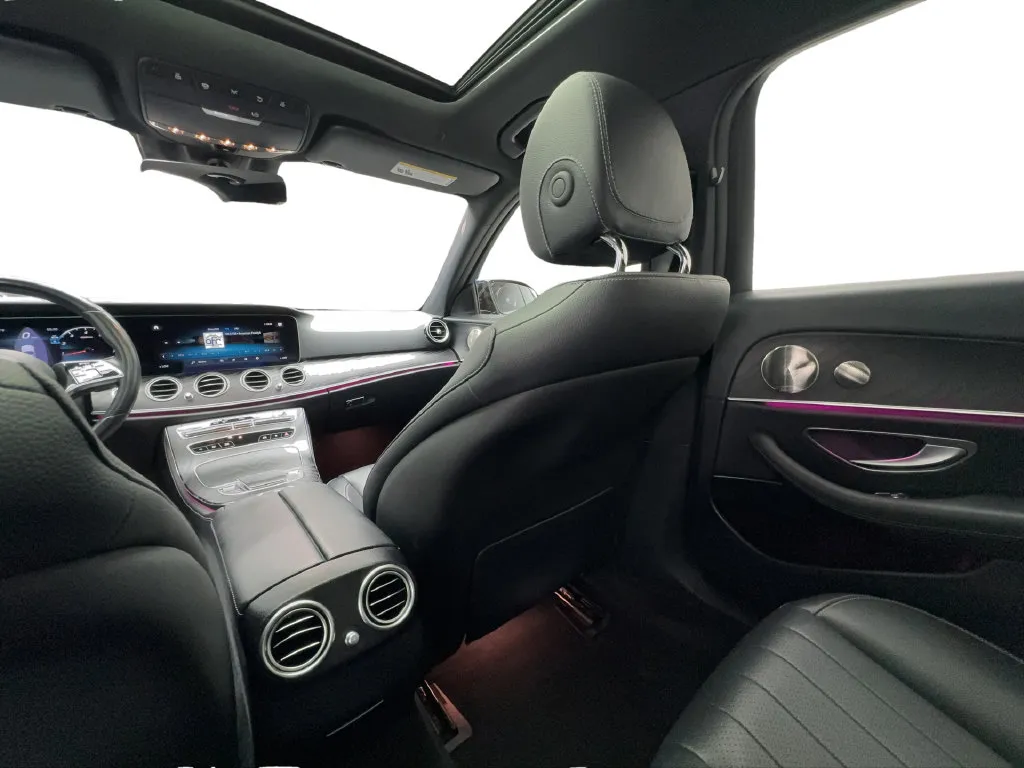 Mercedes-Benz E-Class photo 42