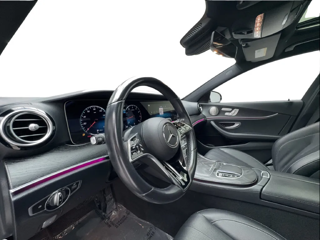 Mercedes-Benz E-Class photo 23