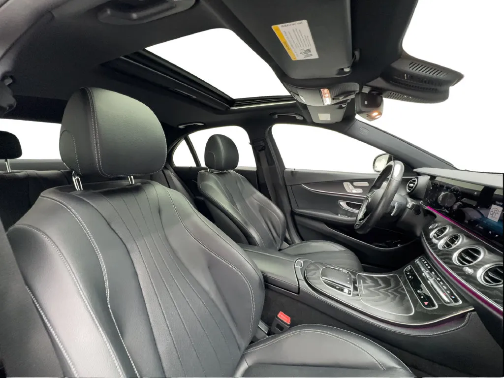 Mercedes-Benz E-Class photo 33