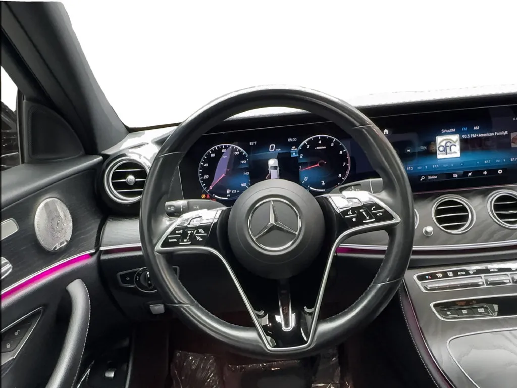 Mercedes-Benz E-Class photo 39