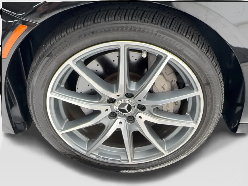 Mercedes-Benz E-Class photo 15