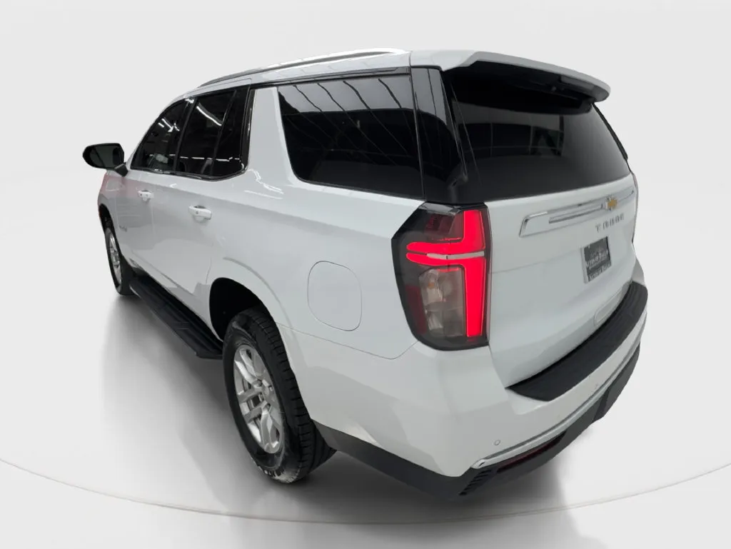 Chevrolet Tahoe photo 11