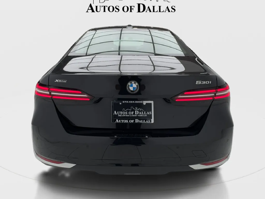 BMW 5 Series photo 10
