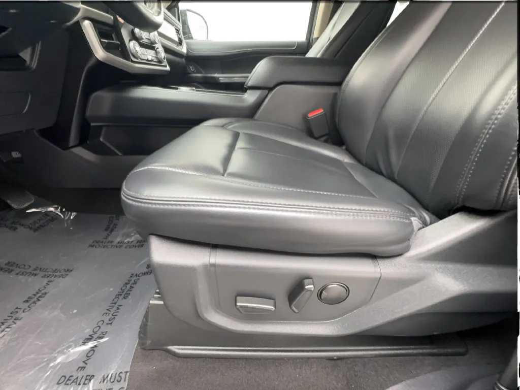 Ford Expedition photo 23