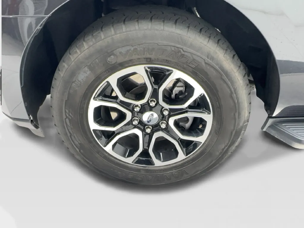 Ford Expedition photo 14