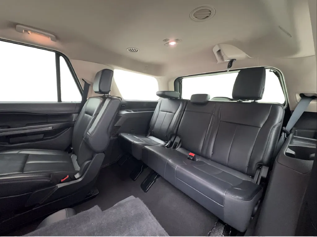 Ford Expedition photo 28