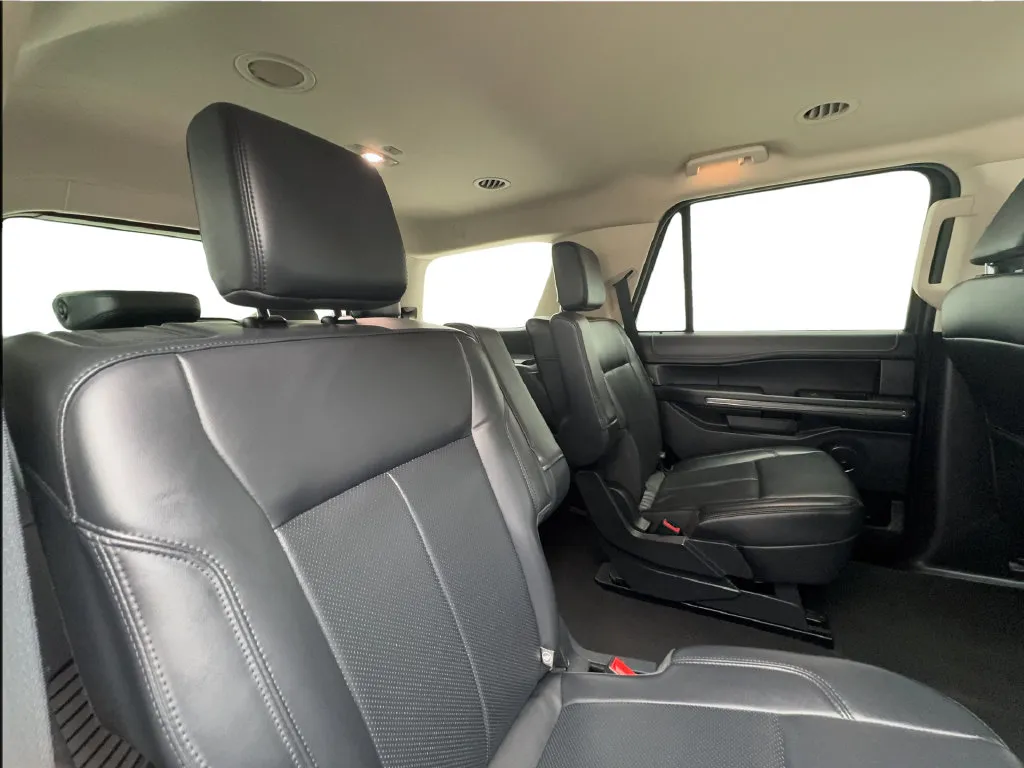 Ford Expedition photo 32