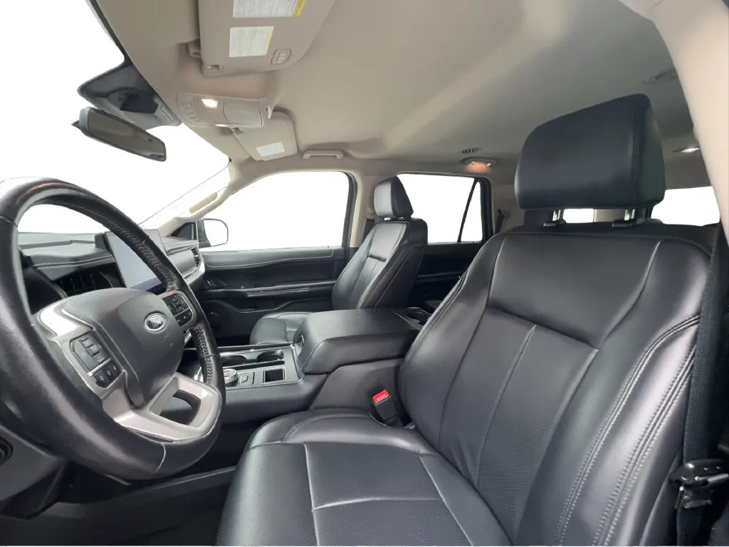 Ford Expedition photo 20