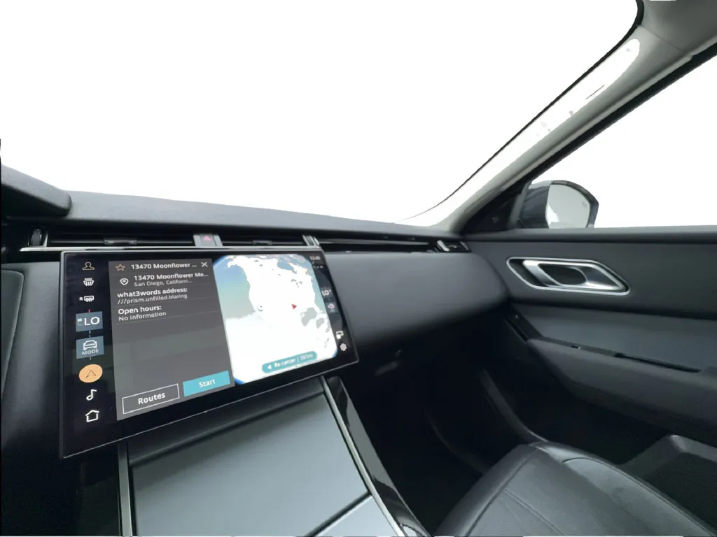 Land Rover Range Rover Velar photo 48