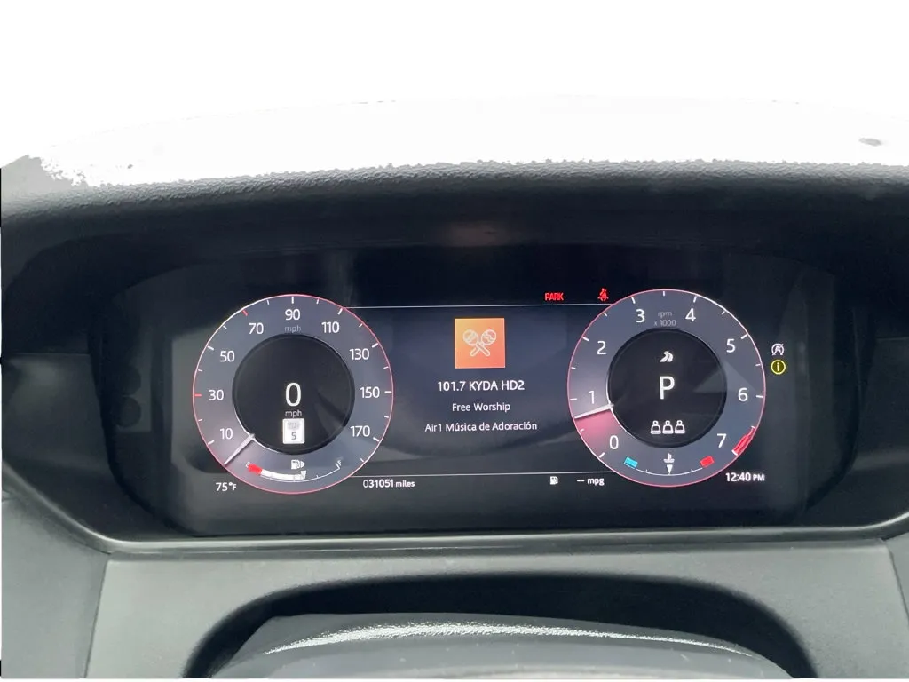 Land Rover Range Rover Velar photo 45