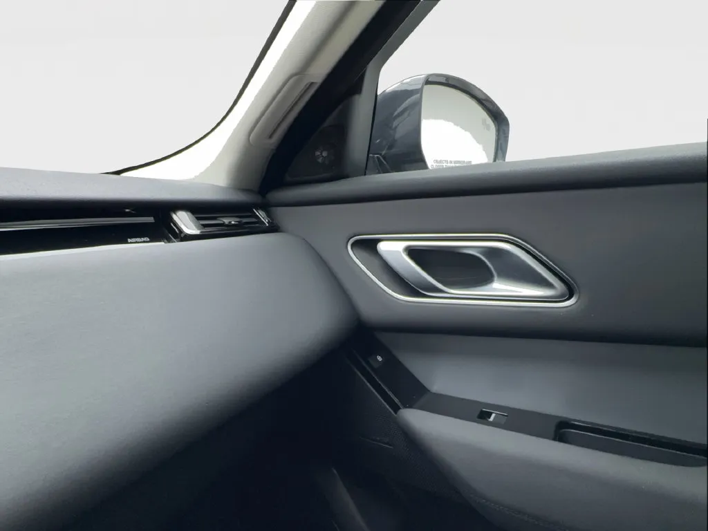Land Rover Range Rover Velar photo 50