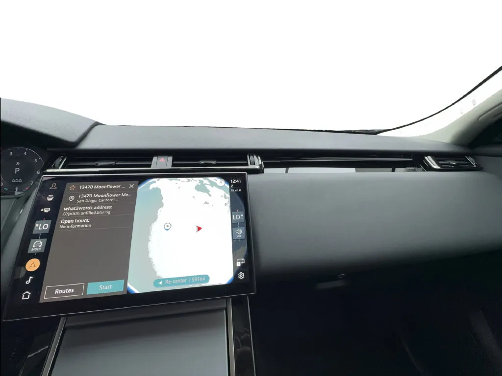Land Rover Range Rover Velar photo 49