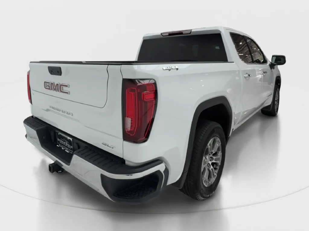 GMC Sierra photo 8