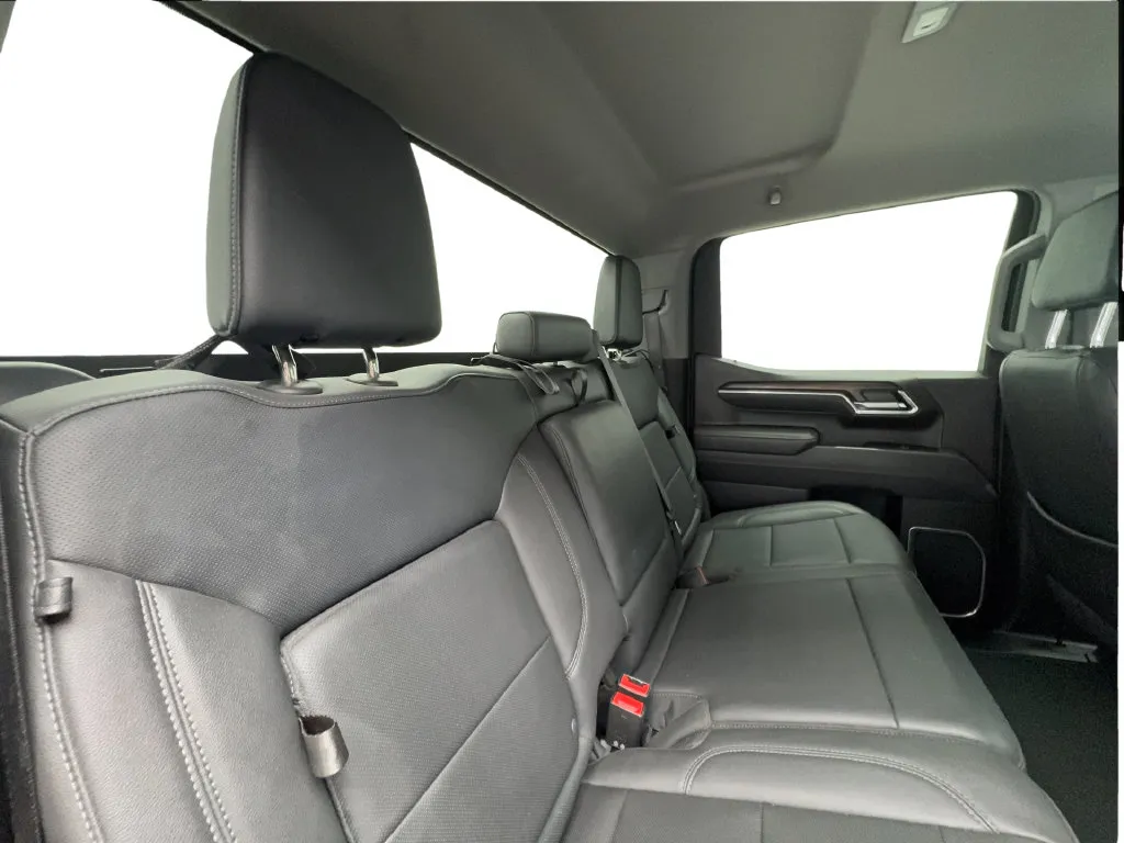 GMC Sierra photo 32