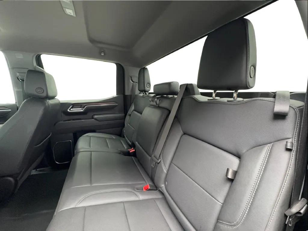 GMC Sierra photo 28