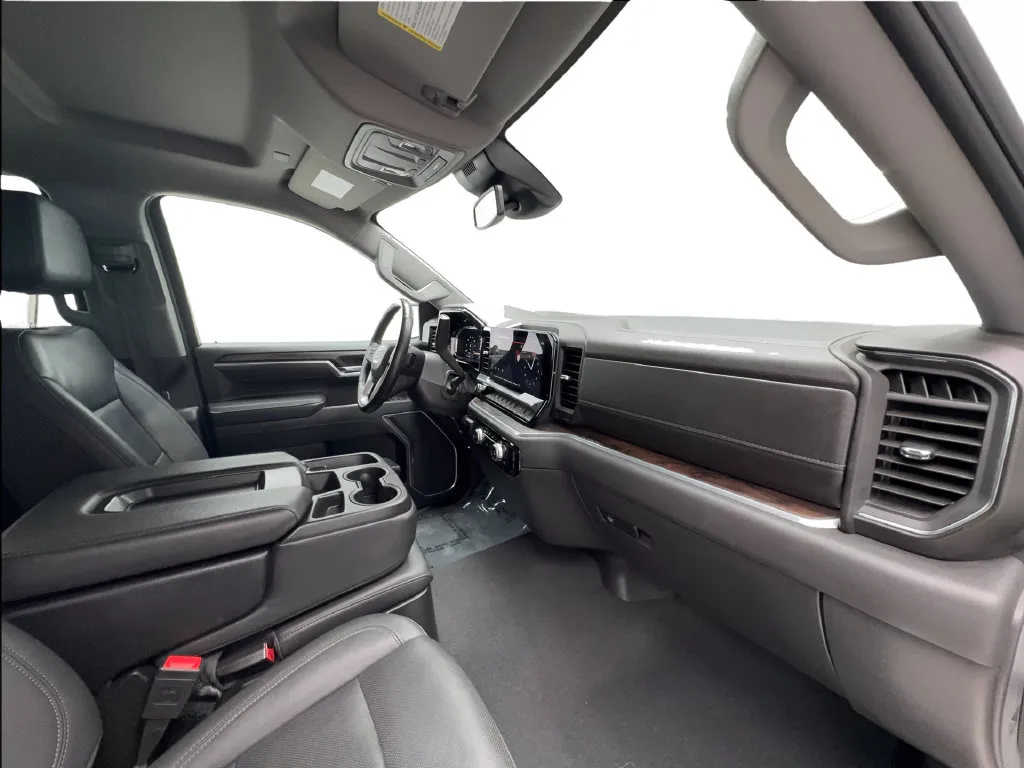 GMC Sierra photo 36