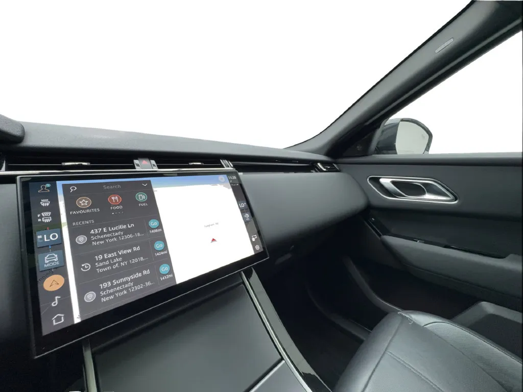 Land Rover Range Rover Velar photo 48