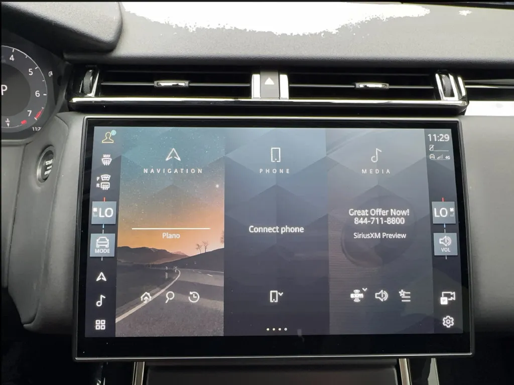 Land Rover Range Rover Velar photo 55