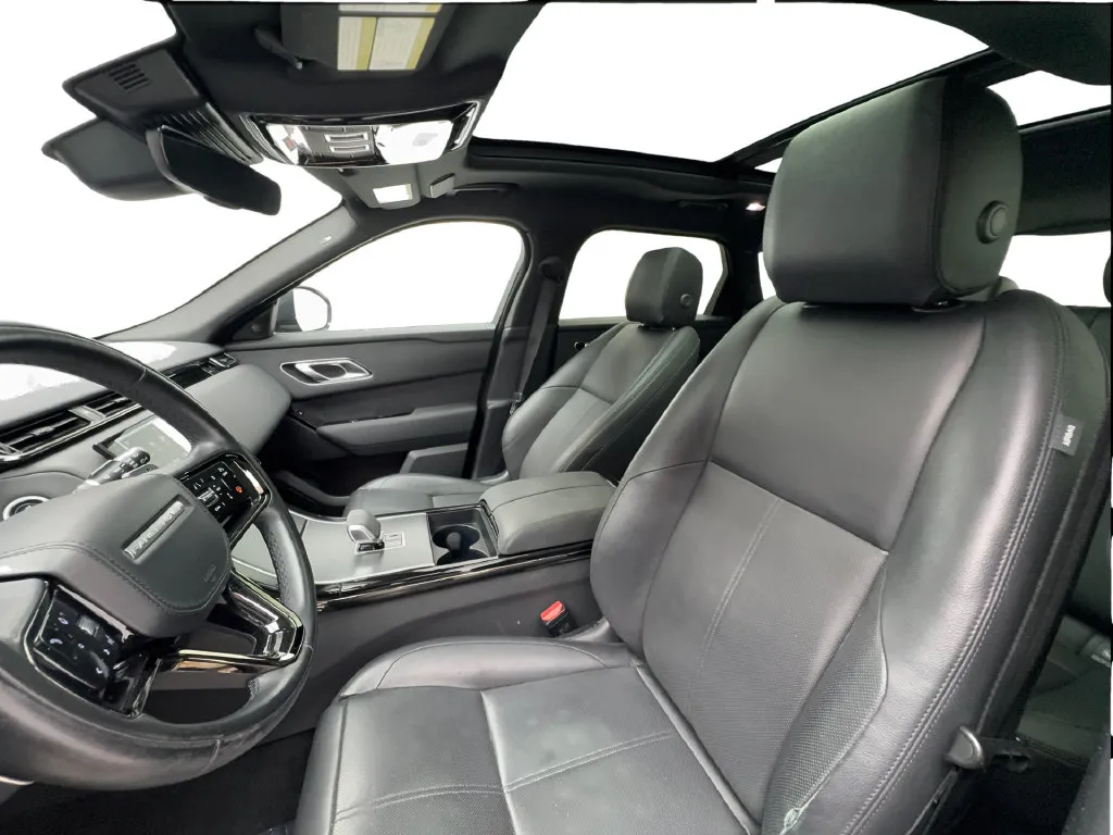 Land Rover Range Rover Velar photo 21