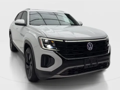 Photos of 2024 Volkswagen Atlas Cross Sport 2.0T SE w/Technology for sale in Plano, TX at Autos of Dallas - Plano