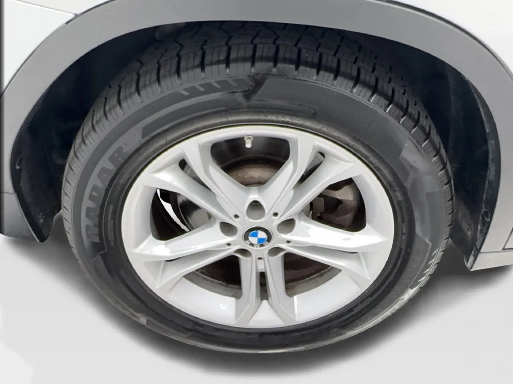 BMW X3 photo 18