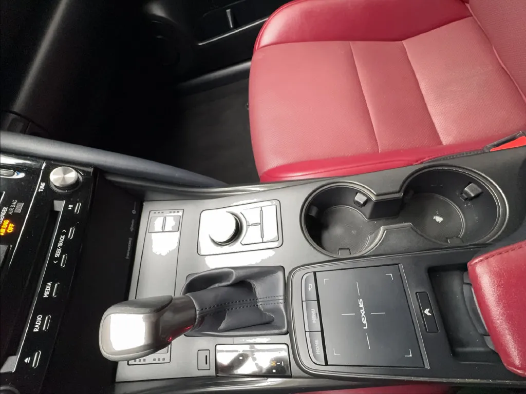Lexus IS photo 53