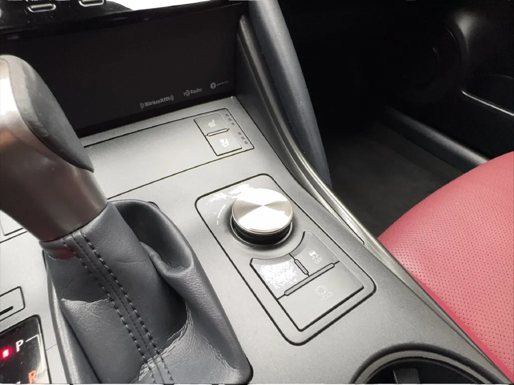 Lexus IS photo 54