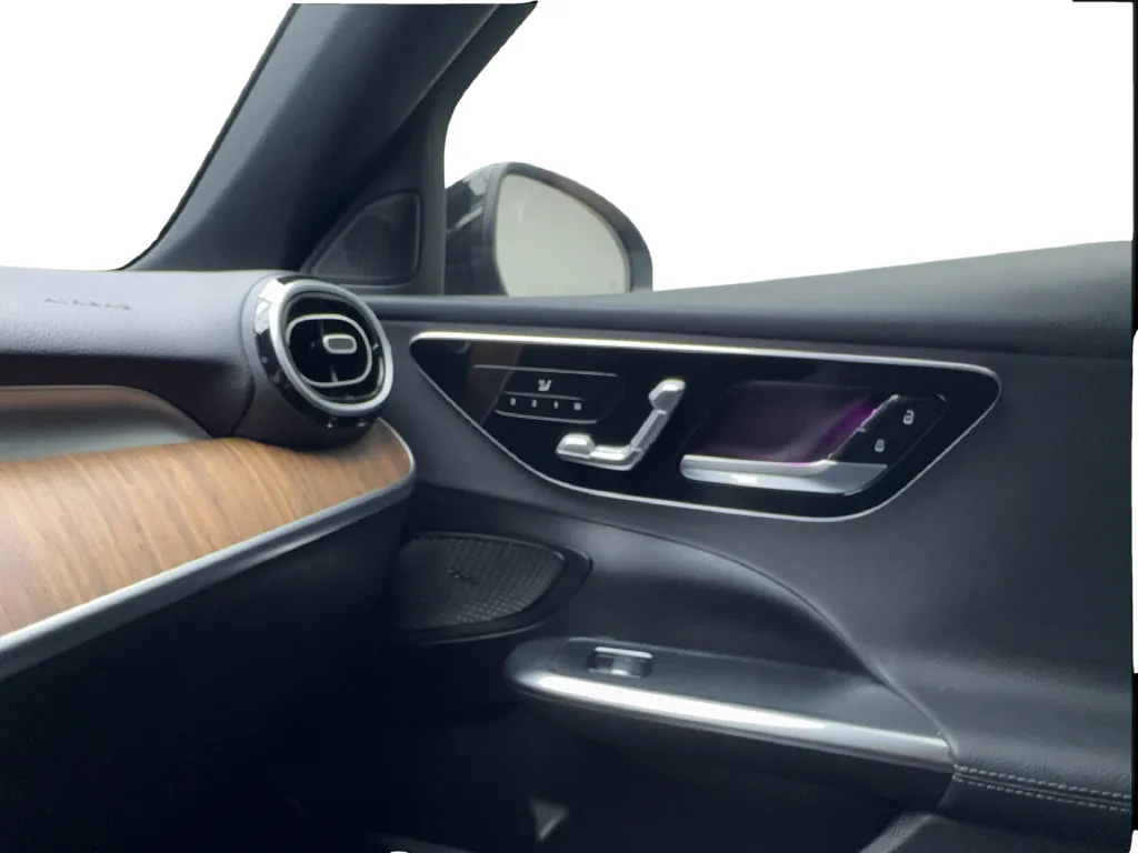 Mercedes-Benz C-Class photo 48