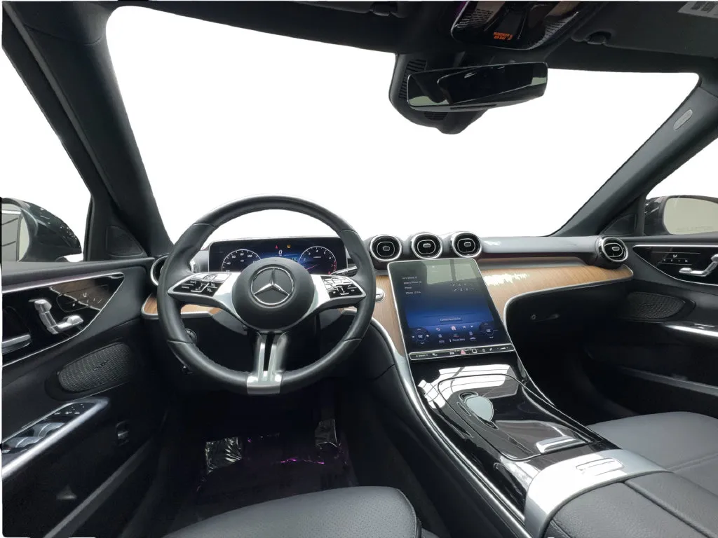 Mercedes-Benz C-Class photo 36